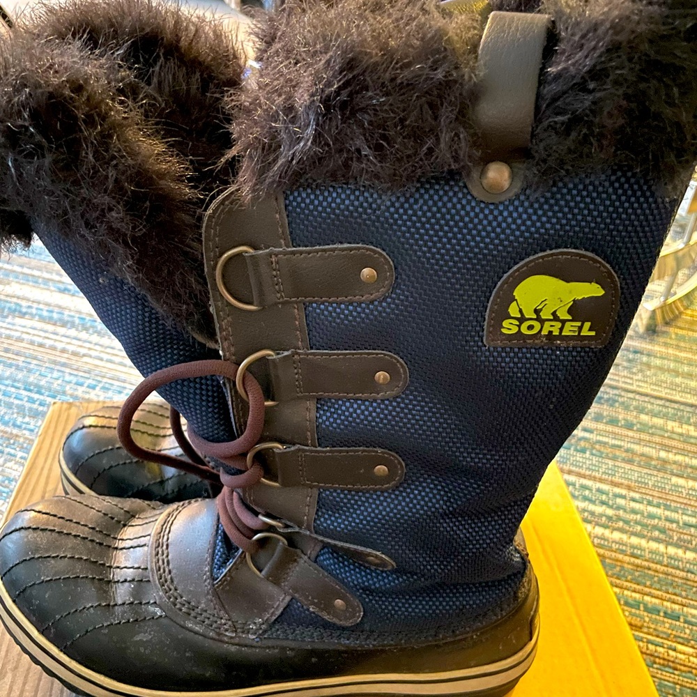 ✨🥾 SOREL “Tofino” Nylon Boots 🥾✨